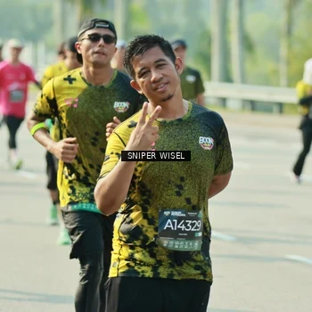Runner Photo 6149530