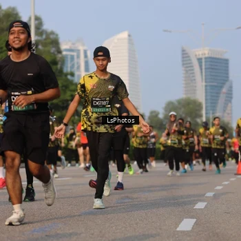 Runner Photo 6149533