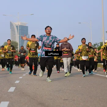 Runner Photo 6149559