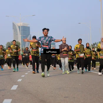 Runner Photo 6149563