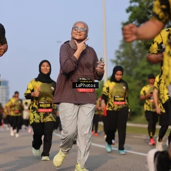 Runner Photo 6149663