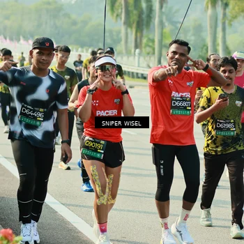 Runner Photo 6149696