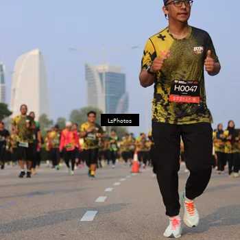 Runner Photo 6149782