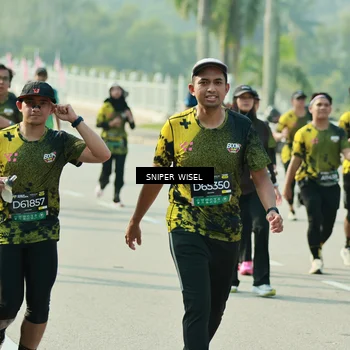 Runner Photo 6149797