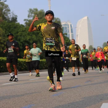 Runner Photo 6149816
