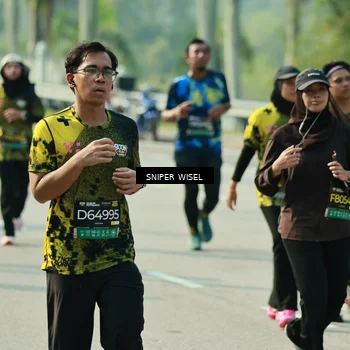 Runner Photo 6149831