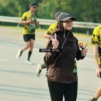 Runner Photo 6149876