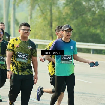 Runner Photo 6149921