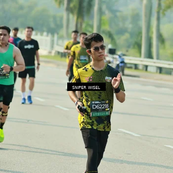 Runner Photo 6150027