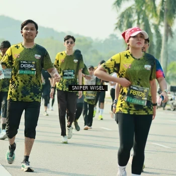 Runner Photo 6150054