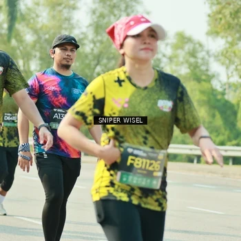 Runner Photo 6150068