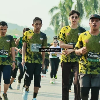 Runner Photo 6150075