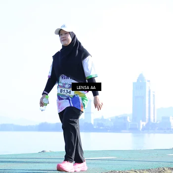 Runner Photo 6150224