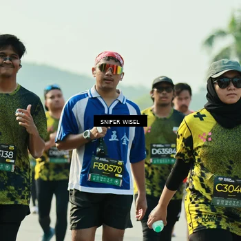 Runner Photo 6150460