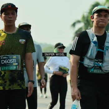 Runner Photo 6150716