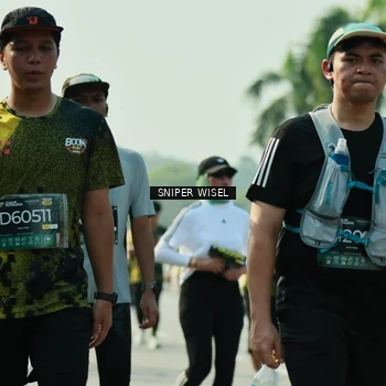 Runner Photo 6150717
