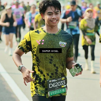 Runner Photo 6151049