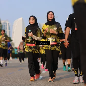 Runner Photo 6151146