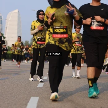 Runner Photo 6151219