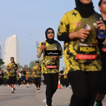 Runner Photo 6151235
