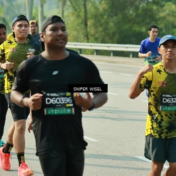 Runner Photo 6151247