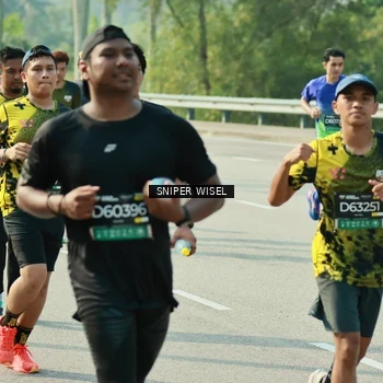 Runner Photo 6151258