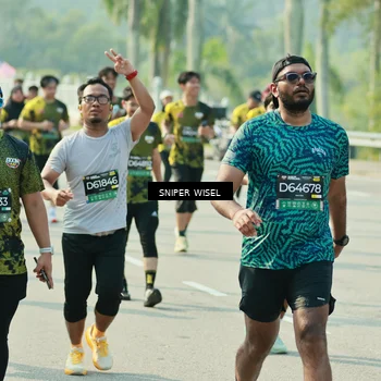 Runner Photo 6151396