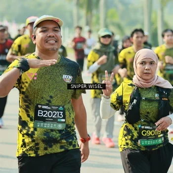 Runner Photo 6151439