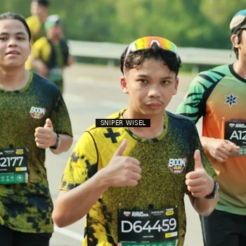 Runner Photo 6151745