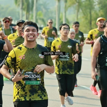 Runner Photo 6151749