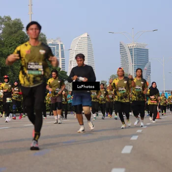 Runner Photo 6151763