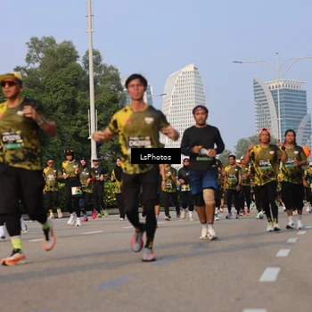 Runner Photo 6151802