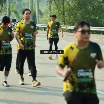 Runner Photo 6152004