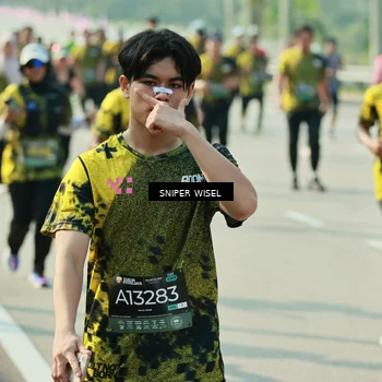 Runner Photo 6152411
