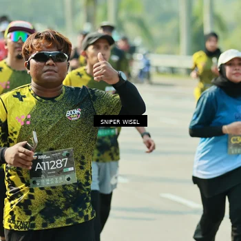Runner Photo 6152858
