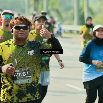 Runner Photo 6152868