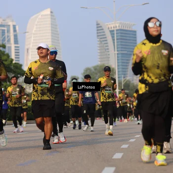 Runner Photo 6153519