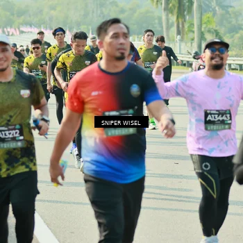 Runner Photo 6153831