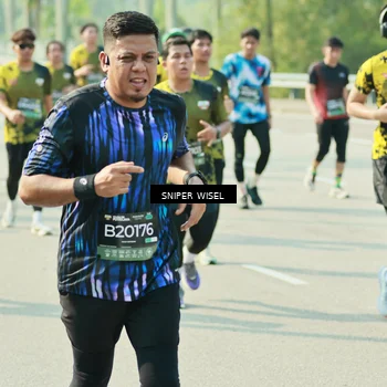 Runner Photo 6154016