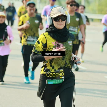 Runner Photo 6154079