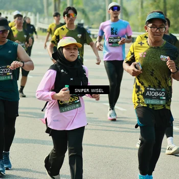 Runner Photo 6154116