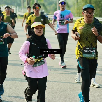 Runner Photo 6154118