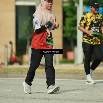 Runner Photo 6154466