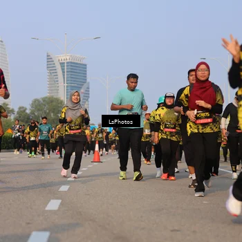 Runner Photo 6154474