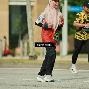 Runner Photo 6154489