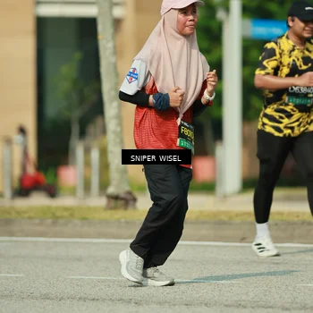 Runner Photo 6154503