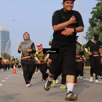 Runner Photo 6154699