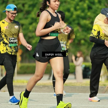 Runner Photo 6154762