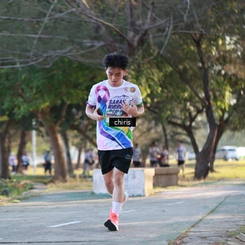 Runner Photo 6154943