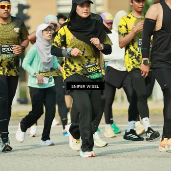 Runner Photo 6155059